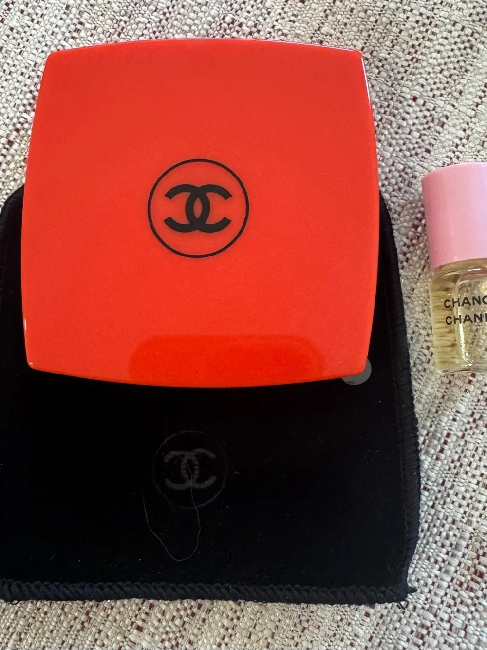 CHANEL Orange Decorative mirrors Compact with Black Logo and Chance delux sample